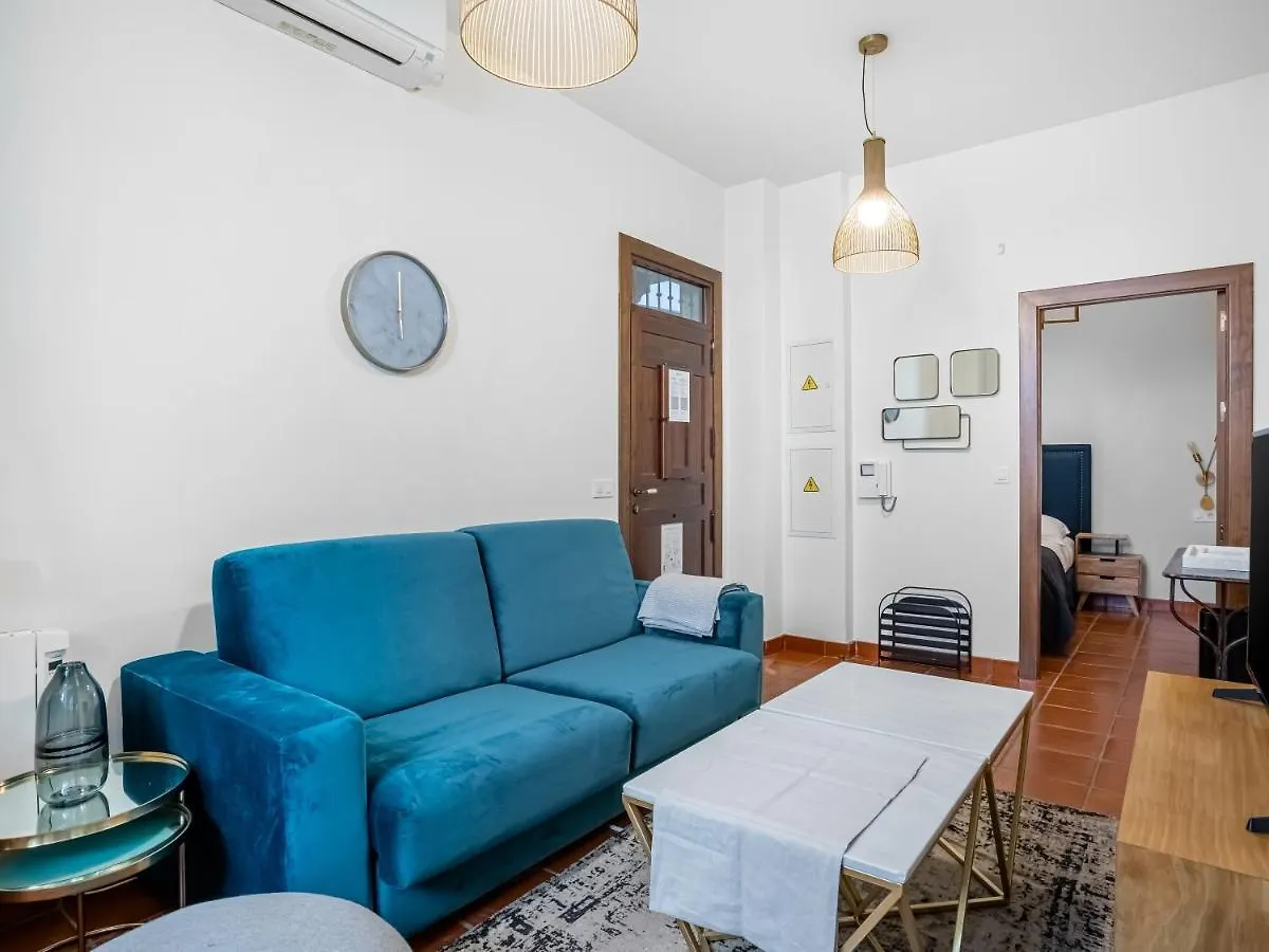 Limehome Granada Calle Santa Ana ספרד