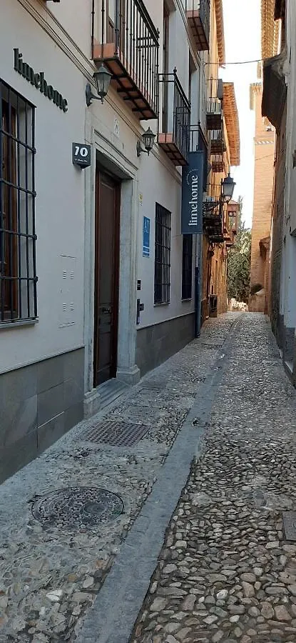 דירה Limehome Granada Calle Santa Ana ספרד
