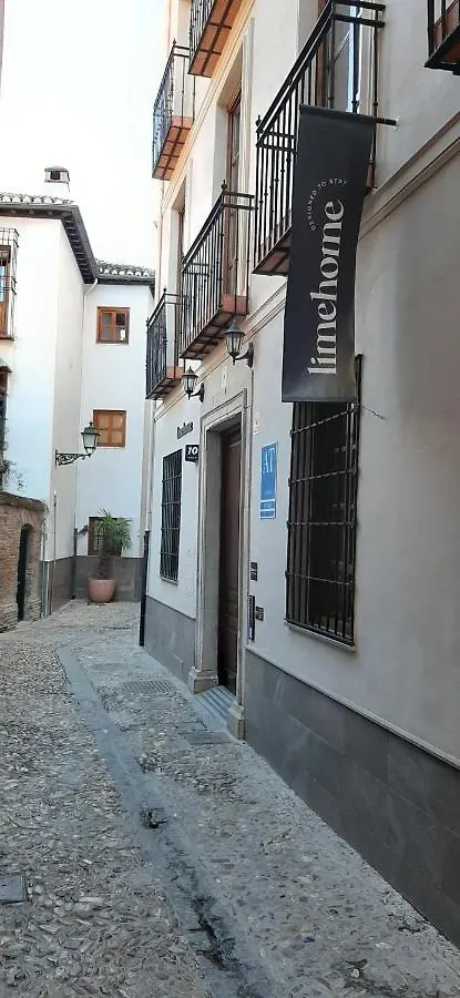 Limehome Granada Calle Santa Ana