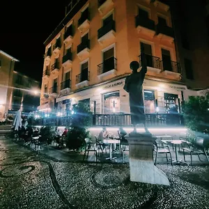 Apartment Plaza Nueva, Granada