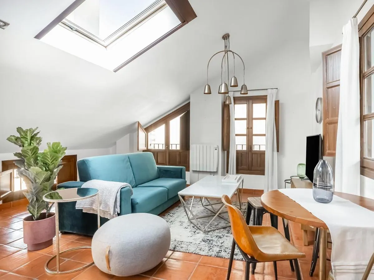 limehome Granada Calle Santa Ana 0*,  Spagna